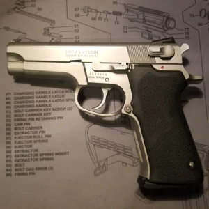 S&W 3rd GEN 5906
